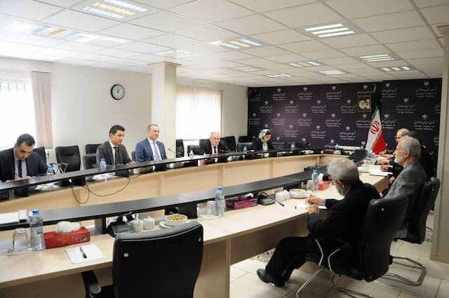خرازی: جزئیات قرارداد مسیر ارتباطی جمهوری آذربایجان - ارمنستان باید روشن شود