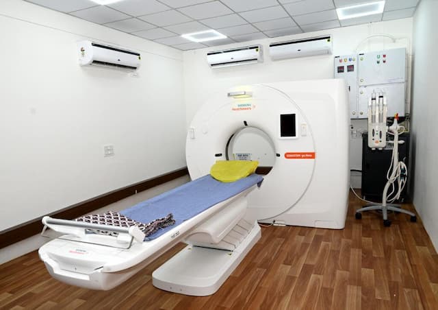 سی‌تی‌اسکن و واحد دندانپزشکی بیمارستان مهر برازجان راه‌اندازی شد
