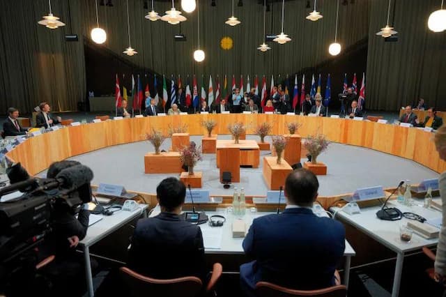 نشست کپنهاگ؛ نمایش اختلاف سران اروپا در فشار بر رژیم صهیونیستی