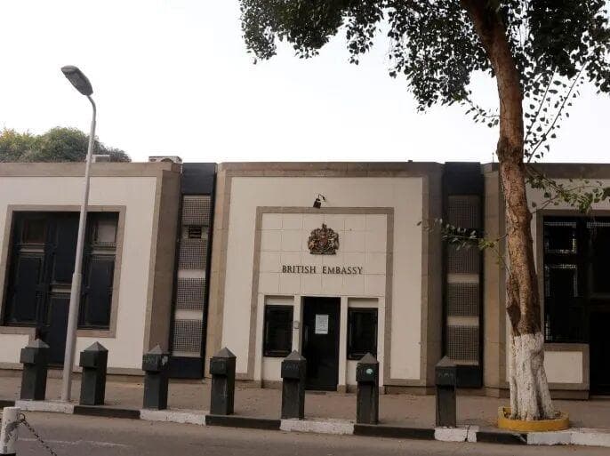تنش در روابط لندن با مصر؛ سفارت انگلیس در قاهره تعطیل شد