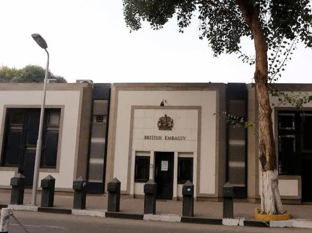 تنش در روابط لندن با مصر؛ سفارت انگلیس در قاهره تعطیل شد