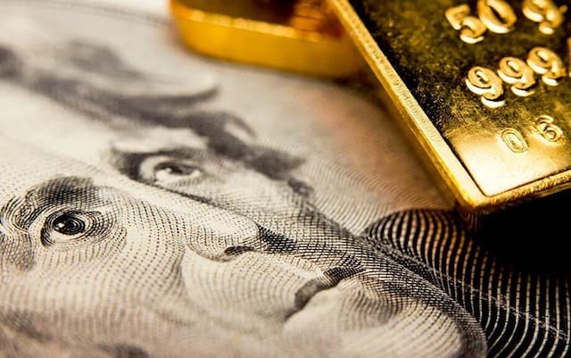 اندوخته طلای بانک‌های مرکزی جهان از اوراق خزانه‌داری آمریکا سبقت گرفت