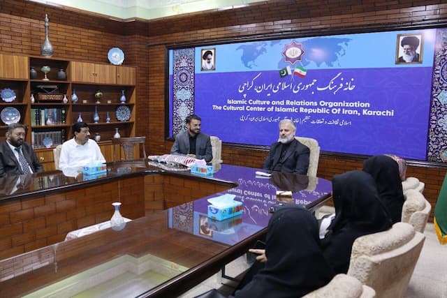 دیپلماسی فرهنگی ایران در آسیا؛ از رونمایی کتاب «پارمان» تا معرفی مستند «ایرانگرد»