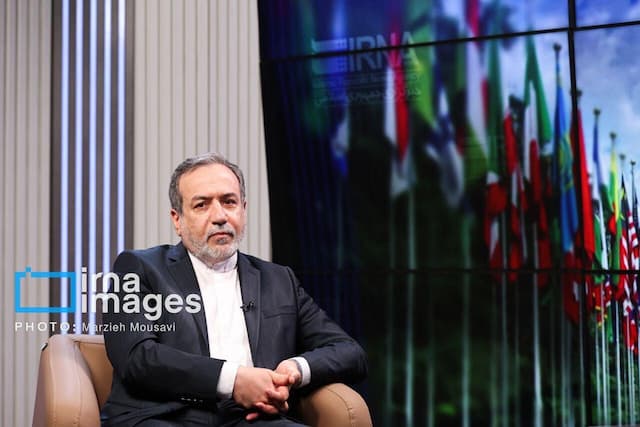 پیام تبریک عراقچی به تیم ملی والیبال جوانان؛ کام ملت ایران را شیرین کردید