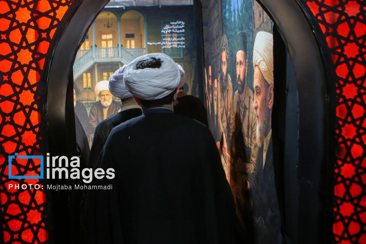 نمایشگاه کنگره ملی هشت هزار شهید گیلان