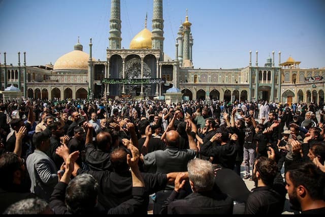 قم در ماتم شهادت یازدهمین اختر تابناک امامت و ولایت غرق در عزا و ماتم است