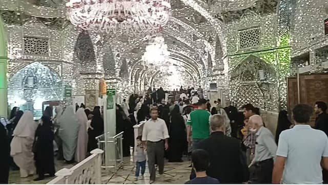 فیلم| حال وهوای آستان حضرت عبدالعظیم در شام شهادت امام حسن عسکری(ع)