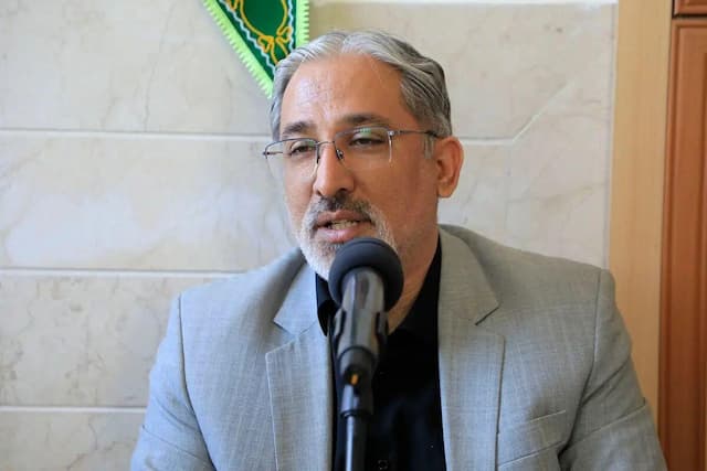سرپرست فرمانداری بیرجند: حمایت از صنایع محلی راهکار مقابله با مشکلات اقتصادی است