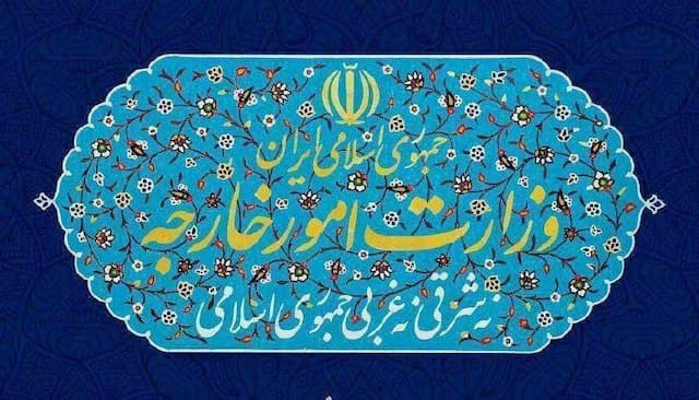 تاکید تهران بر حاکمیت بر جزایر سه‌گانه، حقوق میدان آرش و صلح آمیز بودن برنامه هسته‌ای