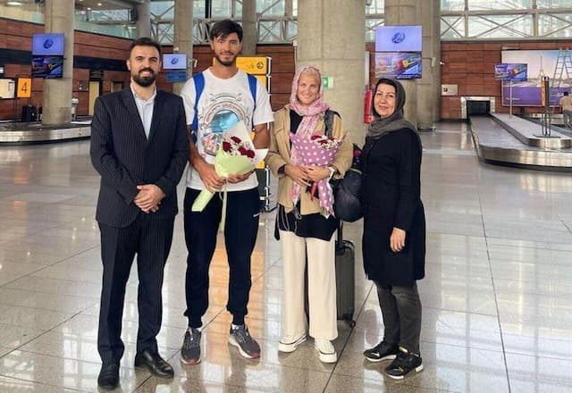 مربی روسی تیم روئینگ بانوان وارد تهران شد