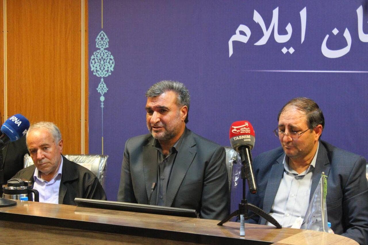 معاون استاندار ایلام: مدیریت امانتی الهی برای خدمت به مردم است