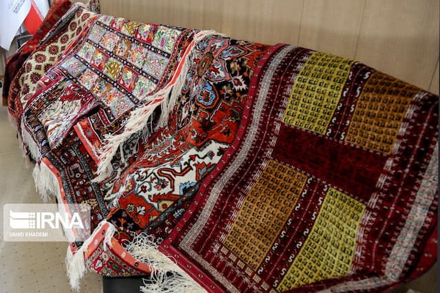 نمایشگاه فرش دستباف در مهاباد گشایش یافت