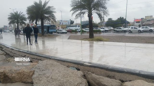 رگبار و رعد و برق در جنوب شرق کشور 