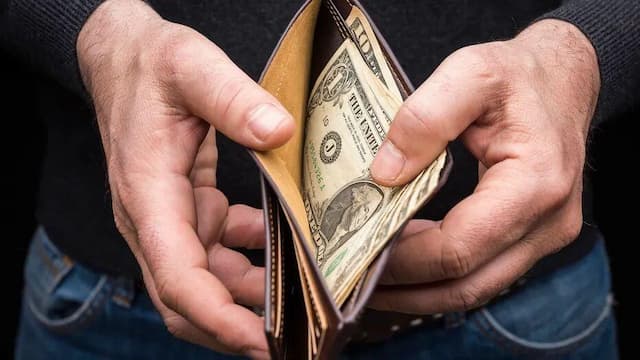 انتظارات تورمی عامل نوسان ارزی/ افزایشی در تقاضای واقعی دلار نداریم