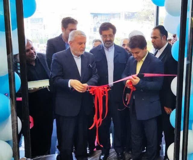 هتل آوا با حضور وزیر میراث فرهنگی در قم افتتاح شد
