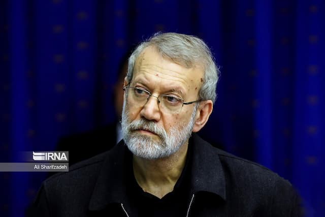 گفت و گوی لاریجانی و مشاور امنیت ملی نخست‌وزیر انگلیس در زمینه فعال شدن مذاکرات هسته‌ای
