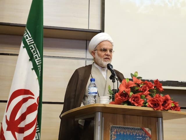نماینده ولی فقیه در کردستان بر لزوم توجه به مشترکات دینی برای تقویت وحدت تاکید کرد