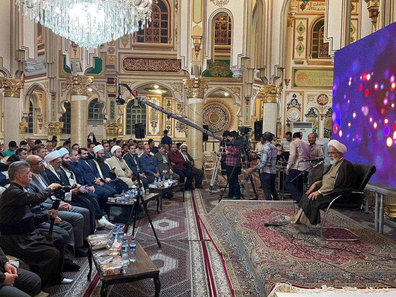 وحدت اسلامی خاری در چشم دشمنان و رمز عزت مسلمانان است