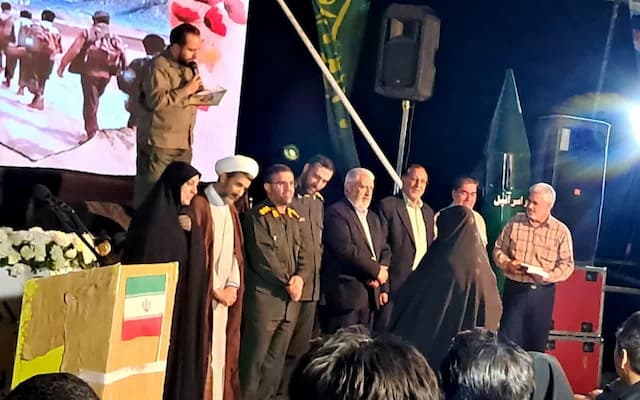 فیلم| شبی به یاد شهدا بر بلندای نورالشهدای خَبر بافت