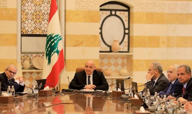 وزیران وابسته به حزب الله و جنبش امل جلسه هیات دولت لبنان را ترک کردند