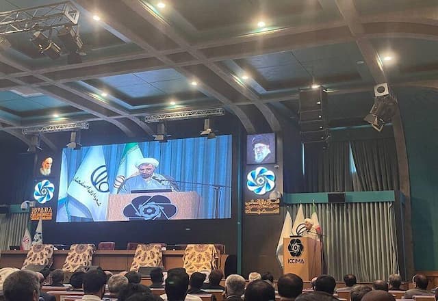 ایجاد مرکز «سلمان‌ شناسی» در اصفهان ضروریست