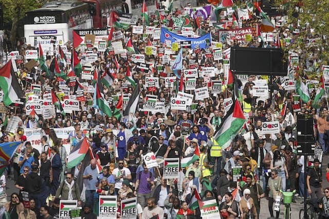 فریاد فلسطین در قلب لندن؛ هزاران نفر علیه محاصره غزه راهپیمایی کردند