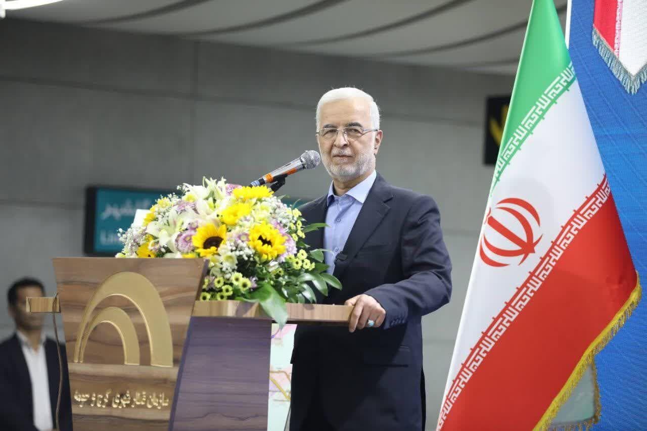 وزیر کشور: ۳۰۳ میلیون دلار پیش پرداخت های قطارهای شهری کشور نهایی شد