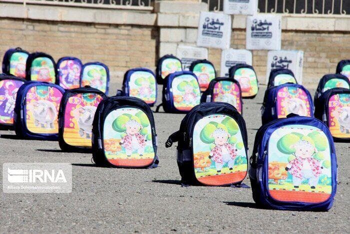۱۵۵۰۰بسته نوشت‌افزار بین دانش‌آموزان نیازمند خراسان شمالی توزیع شد