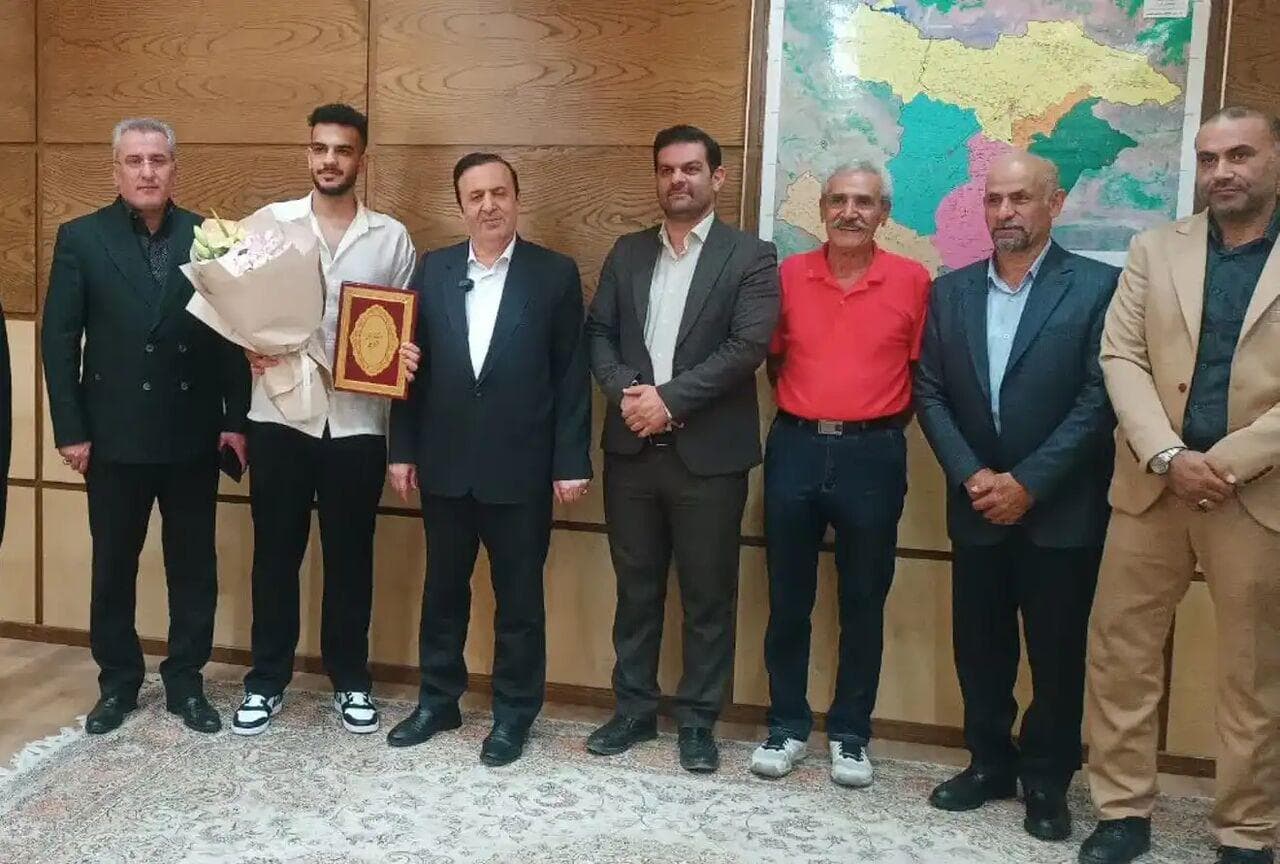 ستاره تیم ملی والیبال در قزوین تجلیل شد