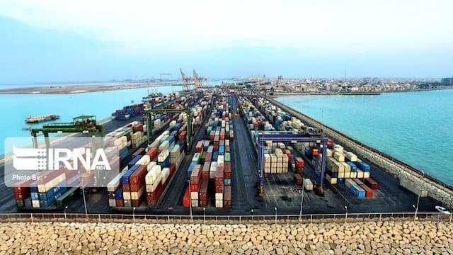 کاهش ارزش پول ملی صادرات را افزایش نمی‌دهد