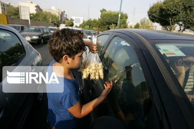 دستگیری عامل بهره‌کشی اقتصادی از کودکان و نوجوانان اتباع در قزوین