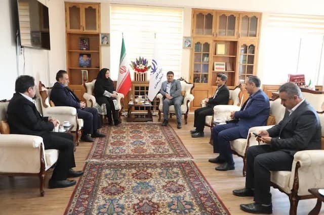 استاندار چهارمحال و بختیاری: تشکل‌های کارگری و کارفرمایی بازوی تقویت تولید در استان هستند