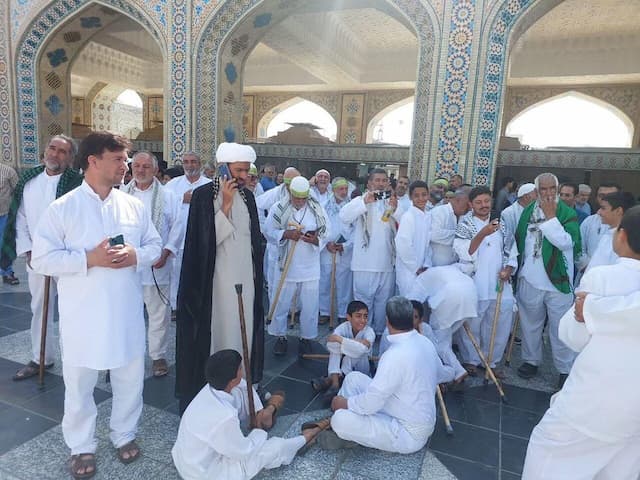 از یزد تا حریم قدس رضوی/ عاشقان پیاده به مقصد عشق رسیدند