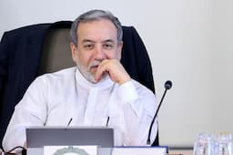 توضیحات عراقچی درباره کریدور زنگزور