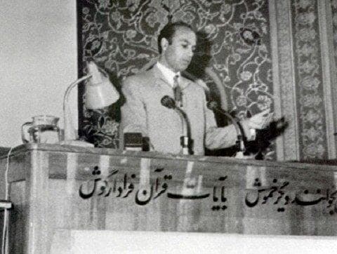 دکتر شریعتی: اگر در جامعه ای فقط یک حسین (ع) و یا چند ابوذر داشته باشیم هم زندگی خواهیم داشت، هم آزادی