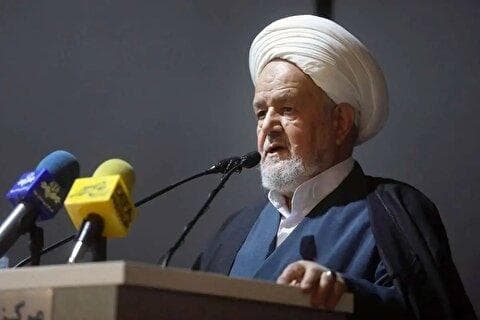 رئیس دفتر عقیدتی سیاسی فرمانده کل قوا خطاب به استاندار مازندران: غلط می‌کنی حجاب را قبول نداری! قبول نداری! این حکومت، جمهوری اسلامی است / اگر من جای آن نگهبان استانداری بودم، اجازه ورود این فرد به استانداری را نمی‌دادم / کسانی آمده‌اند در جایگاه قوه مجریه نشسته‌اند که اصلاً اصول و احکام خدا را قبول ندارند و آن را مسخره می‌کنند