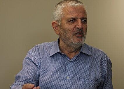 ویدیو / علی اصغر خدایاری، فعال سیاسی و استاد دانشگاه: براساس تئوری زمستان سخت، تصمیماتی گرفتیم که پدر صاحب بچه‌مان درآمد؛ خب باید رفت خِر اینها را گرفت / شاید بخشی از تاثیر نفوذ همین باشد