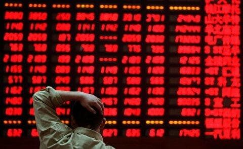 اگر مسائل سیاست خارجی حل شود و در مسائل بنیادی هم تغییری ایجاد شود، یک رشد قابل ملاحظه در بازار بورس ایجاد خواهد شد/ بعد از جنگ نزدیک ۵۰ همت به بازار تزریق شد؛ آن ۵۰ همت بازار را از صف‌های فروش نجات داد، اما تا زمانی که مسائل بنیادی حل نشود، مشکلات دوباره سر جای خود باز می گردند / الان توپ در زمین دولت است / امکان تعطیل شدن بورس به علت زیان دهی وجود ندارد