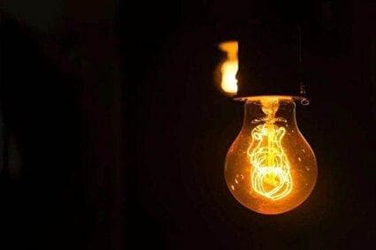 ببینید/ برق در نشست خبری استاندار گلستان هم قطع شد