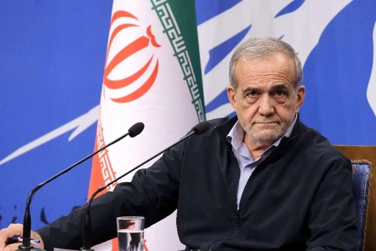 پزشکیان: اگر موشک نداشتیم، مثل غزه هر روز سر ما بمب‌ می‌ریختند، کسی هم به کسی نیست/ با قیافه‌های‌تر و تمیز، لباس‌های قشنگ و کراوات، کار‌هایی می‌کنند که حتی شیطان هم انجام نمی‌دهد