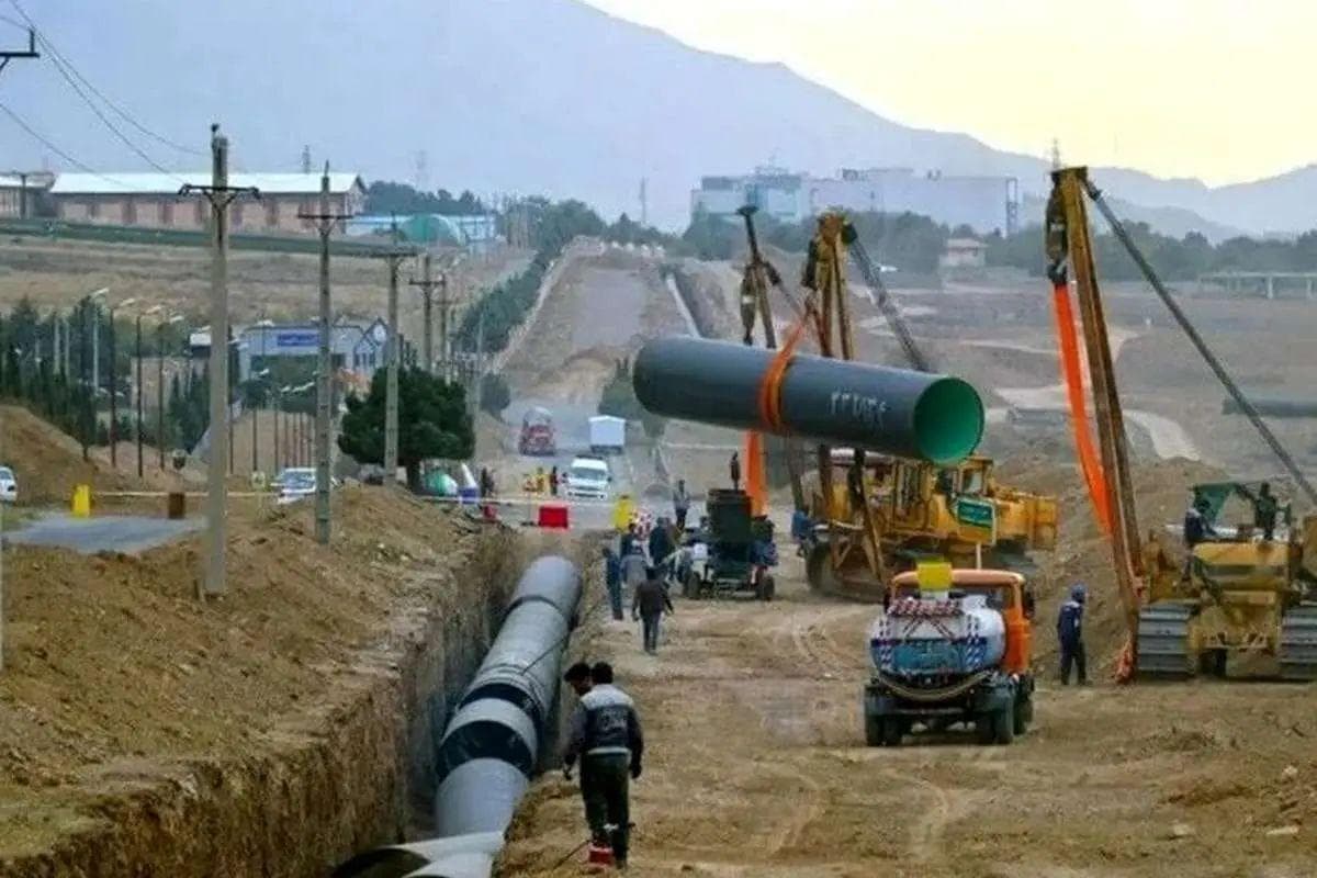 سخنگوی صنعت آب: امیدواریم ظرف چند روز آینده، دو و نیم متر مکعب آب را از طالقان به تهران منتقل کنیم/ از تنش آبی به بحران رسیده‌ایم/ در تهران و سایر کلان شهرها، برنامه‌ریزی برای آبرسانی با تانکر در دستور کار نیست/ حتی برنامه‌ای پیرامون استفاده از تعطیلات در دستور کار ما وجود ندارد