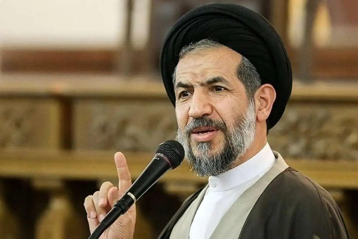 امام جمعه موقت تهران: مردم امروز تحت فشار تورم هستند/ با شعار و حرف اتفاقی نمیفتد/ نباید یک لیتر بنزین و گازوئیل در کشور هدر رود