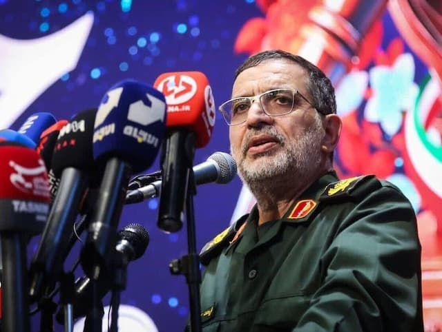 سخنگوی سپاه: یکی از دلایل اصلی شکست دشمن در جنگ ۱۲ روزه، ناکامی اطلاعاتی آنها بود/ اکثر سران ضد انقلاب قبل از آغاز جنگ دستگیر شده بودند و در طول ۱۲ روز، هیچ مورد عملیات تروریستی توسط گروه‌های سازماندهی شده رخ نداد/ طرح‌های براندازی سابقه دارند، از کودتای هایزر بهمن ۵۷ و حمله گروه‌های وابسته به سفارت آمریکا تا عملیات طبس