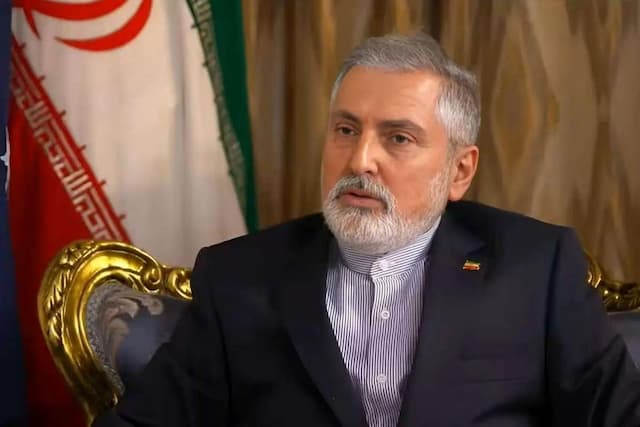 سفیر ایران: داشتن استقلال در تفکر و وجود درایت کافی در تصمیم‌گیران دولت استرالیا، می‌توانست چراغ راهی برای آن‌ها در حفظ روابط با ایران باشد؛ مع‌الاسف، در عمل نتیجه‌ای غیر از این رقم خورد