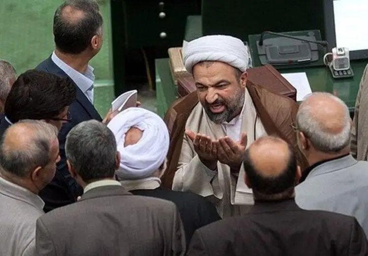 واکنش رسایی به فعال‌سازی اسنپ‌بک: حکم اخراج سفرای سه کشور اروپایی از ایران را به دستشان بدهید