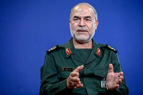 جنگ اخیر نشان داد نظریه سازش راه به جایی نخواهد برد/ جریانی در داخل، به جای اتکا به ظرفیت‌های داخلی، نسخه‌هایی مانند مدل ژاپن و آلمان را مطرح می‌کند/ این جریان خواستار تغییر رویکرد اساسی و بازگشت به توافقاتی شده‌اند که توانمندی ایران را زیر سوال می‌برد/ هرگونه عقب‌نشینی در این شرایط، به معنای فرصت دادن به دشمن خواهد بود/ قدرت موشکی ما اسرائیل را وادار به عقب‌نشینی کرد