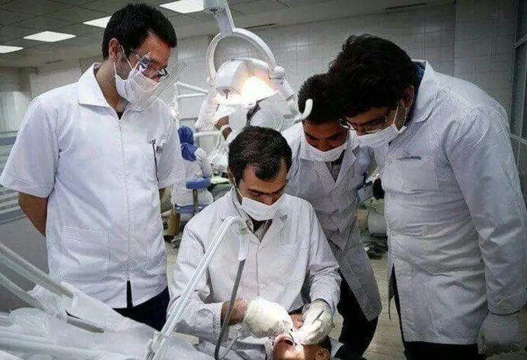عظیمی‌راد، سخنگوی کمیسیون آموزش مجلس: مشکل کاهش ظرفیت رشته‌های پزشکی و دندانپزشکی حل شد