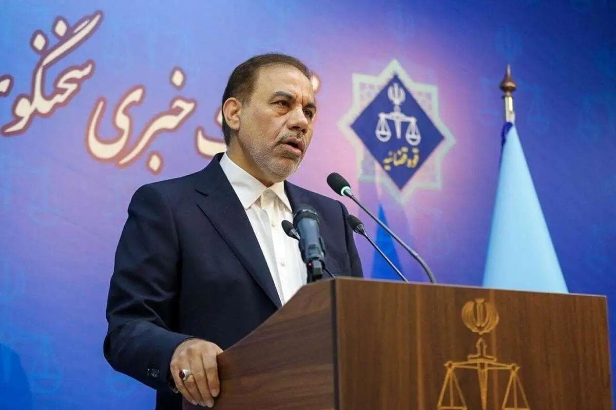 سخنگوی قوه قضائیه: ۱۲۰ پرونده طی جنگ اخیر در دادگستری تهران تشکیل شد که ۱۱۱ عدد از آن‌ها، مرتبط با رژیم صهیونیستی بود/ تاکنون برای ۶۹ مورد از این پرونده‌ها، کیفرخواست صادر شده