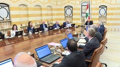 العربیه: دولت لبنان طرح ارتش برای محدود کردن سلاح را تصویب کرد / وزیر اطلاع‌رسانی لبنان: از چندین کشور تعهداتی برای حمایت از ارتش دریافت کردیم