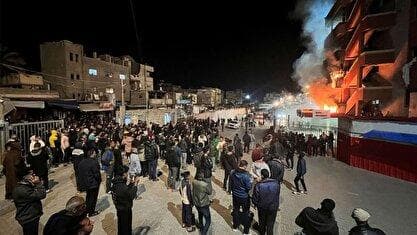 آسوشیتدپرس: اسرائیل ۴ بار بیمارستان ناصر در خان‌یونس را بدون هشدار قبلی بمباران کرده است / تل آویو پیش از حمله، از موقعیت خبرنگاران در این بیمارستان مطلع شده بود